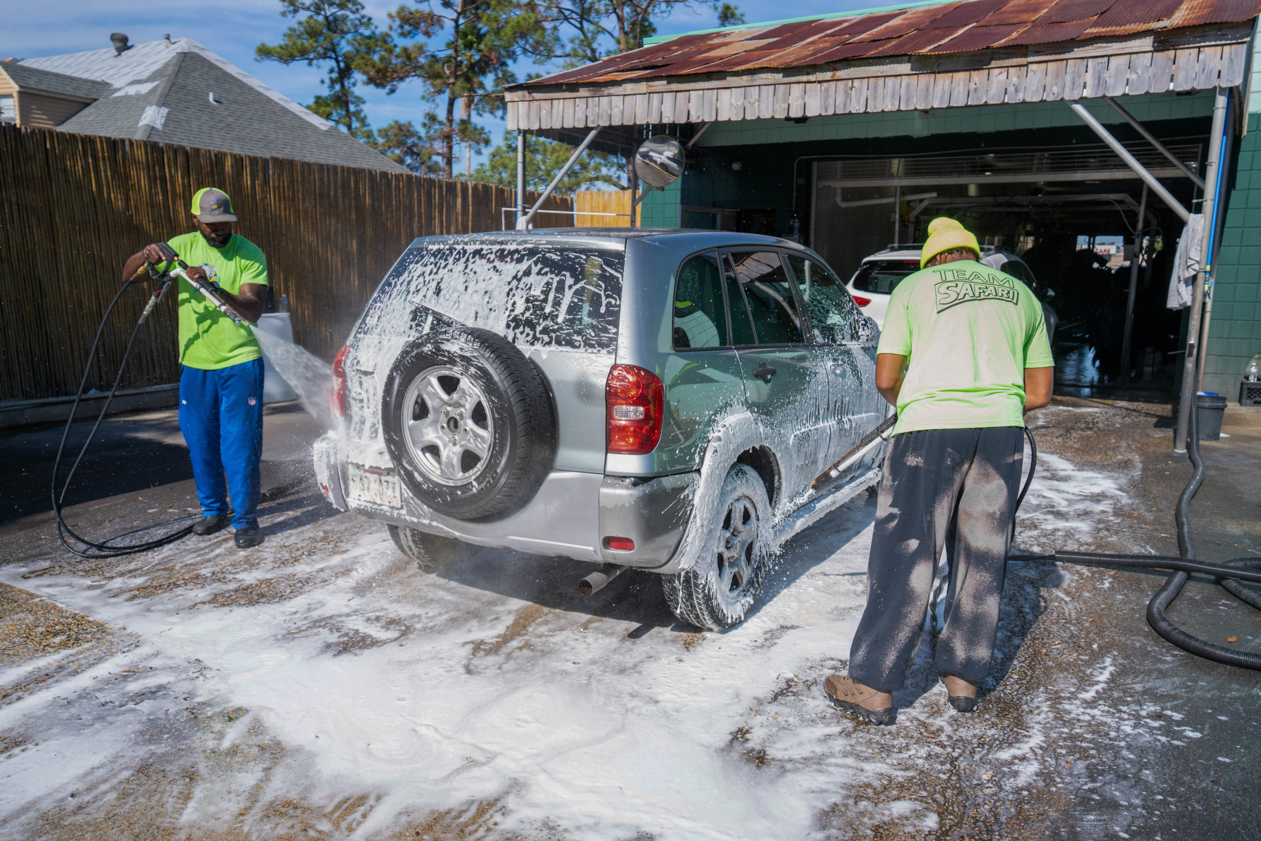 safari car wash hudson fl